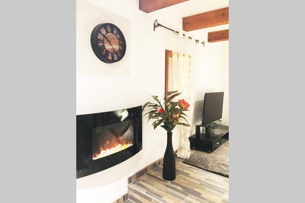 Calme Dans Maison De Village 60M2 Super Confort Digne-les-Bains Bagian luar foto